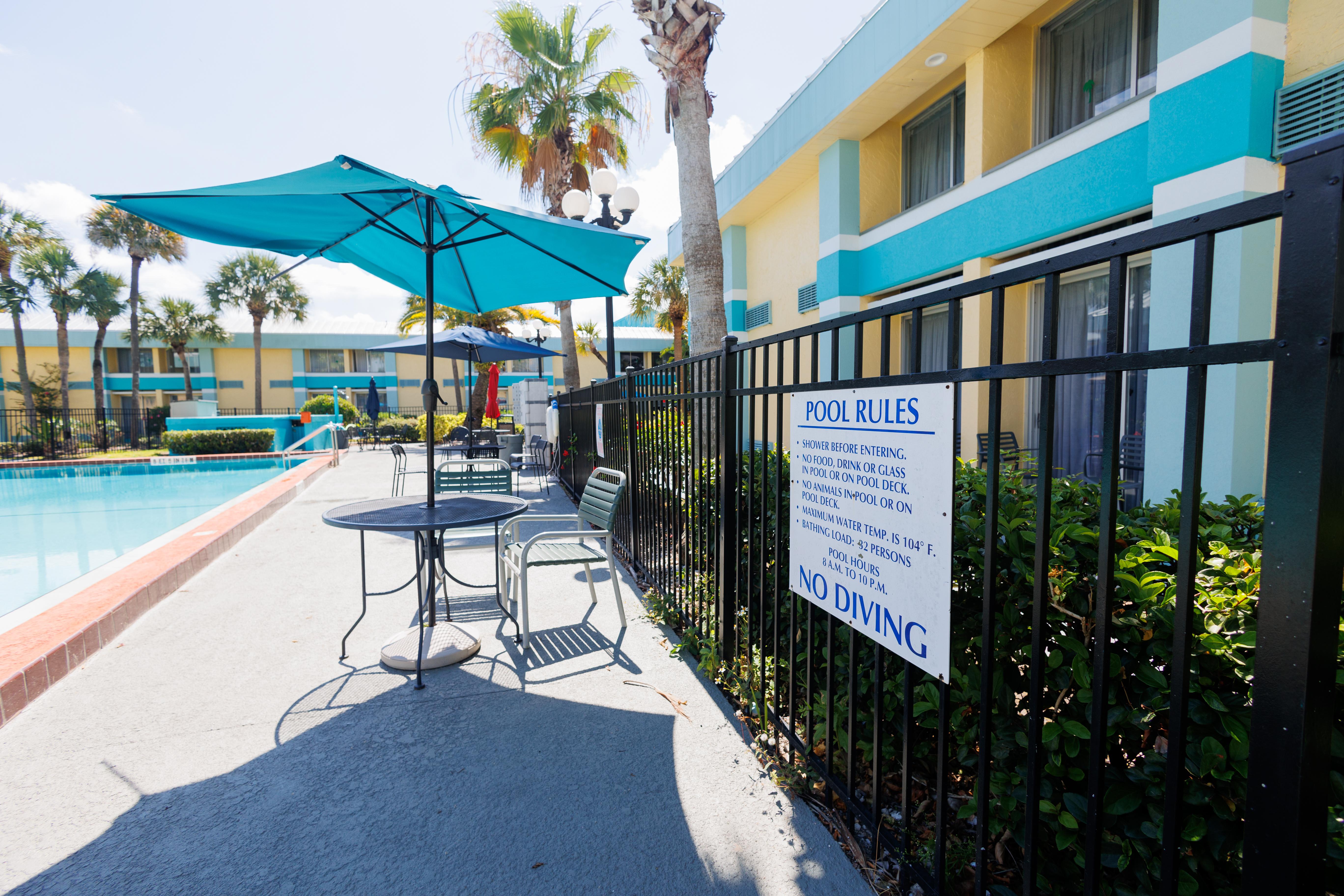 Garnet Inn & Suites Orlando Esterno foto