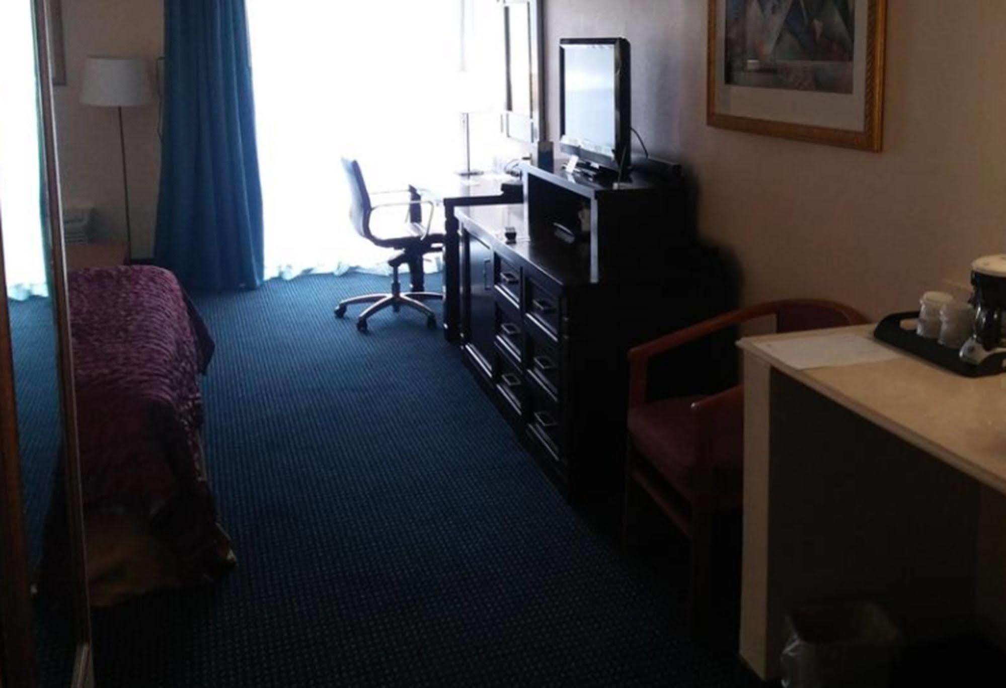 Garnet Inn & Suites Orlando Esterno foto